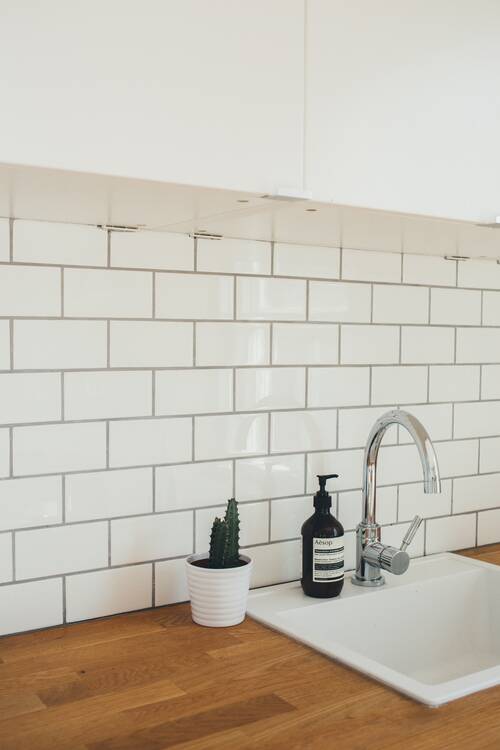 Weekend projects: Adding the finishing touches to our kitchen.